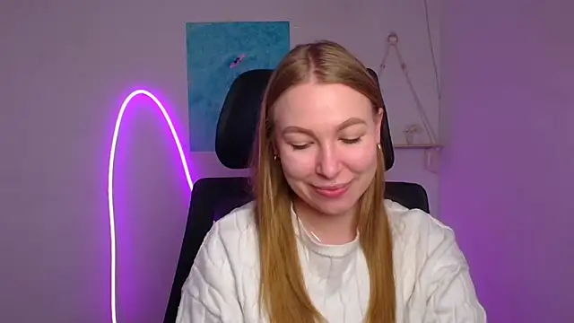 Dana_flowers élő XXX-chatje