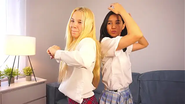 BuffyArdaly Chat XXX live