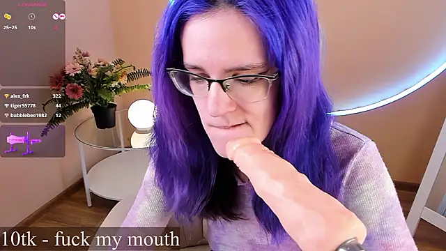 AuraLaunni's Webcam Show