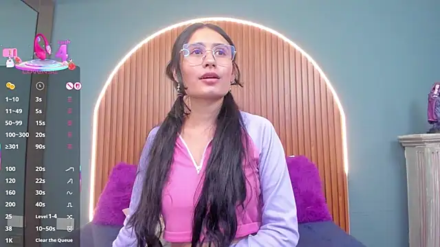 NayeCloud's Live XXX Chat