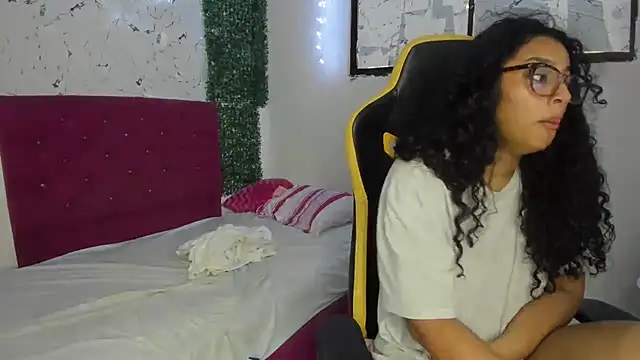 emily_stars1のウェブカメラショー