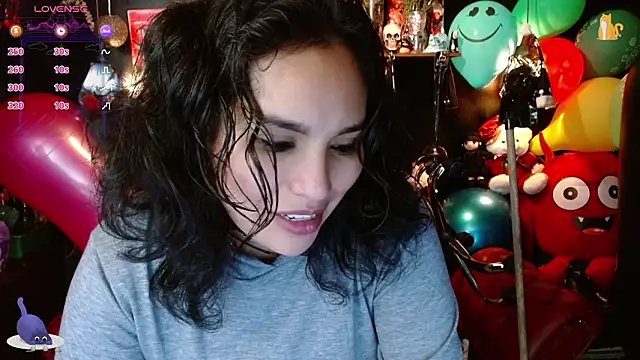 XXX chat uživo modela kureiji_hentaii