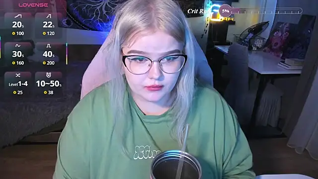 _CandyM1lky_'s Live XXX Chat