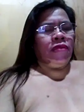 Huge_mama69: διαδικτυακό σόου στην κάμερα