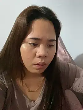 XXX chat uživo modela _BellaHotty_