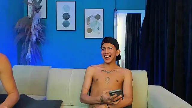 Marcus_and_Tony Chat XXX live