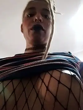 Helenoir: απευθείας συνομιλία ΧΧΧ