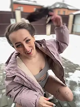 Chat +18 de LuxBrunette_ ao vivo