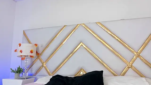 Raven_Cox – Kamerová šou