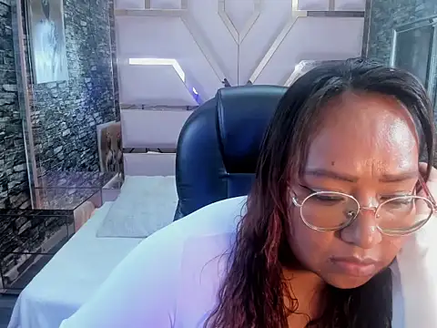 XXX chat uživo modela Shara_Oz