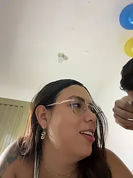 Chatroom XXX en direct de Luxee-