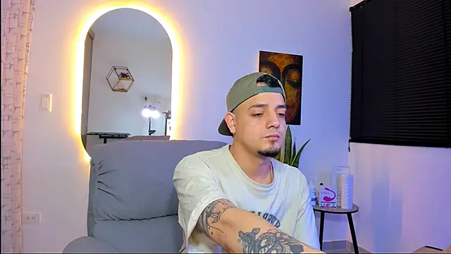 alejandro_calderon1 Live XXX Chat