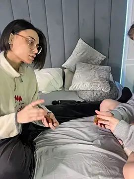 Chatroom XXX en direct de VioletAsh