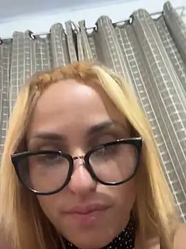 BABYKALLY_ – Kamerová šou