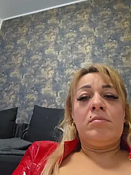 RuxyHuge42ETT's Live XXX Chat