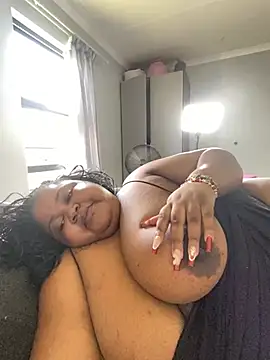 MissLola27 – Live XXX-chat