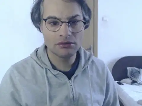 Show modela wildpussycat23 na web-kameri