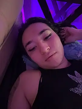 Sophie_LS Chat XXX in diretta