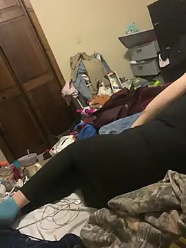 adventuresinsky Adlı Modelin Canlı XXX Sohbeti