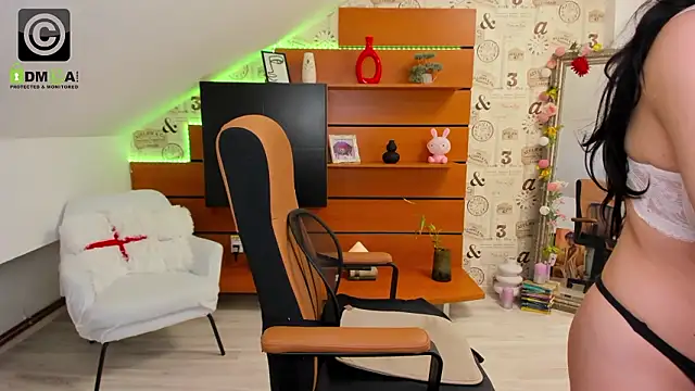 دردشة EmillyTaylor الجنسية المباشرة