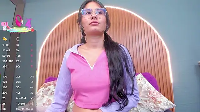 NayeCloud Live XXX-chat