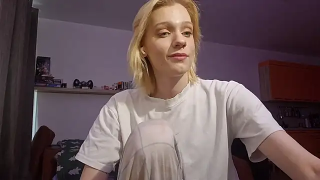 AuraNevera's Live XXX Chat