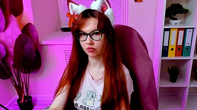 CarolGiggly's Live XXX Chat