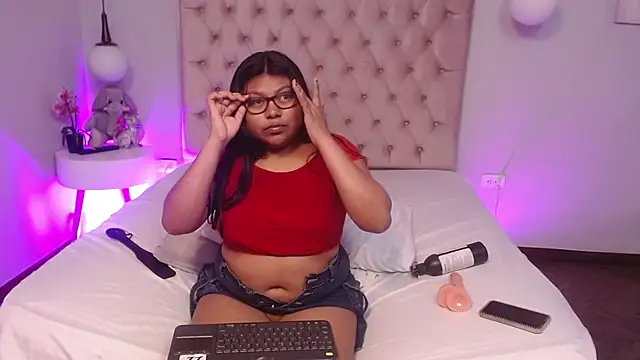 XXX chat uživo modela Kiri_Black_