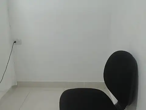 estefania224 Show in webcam