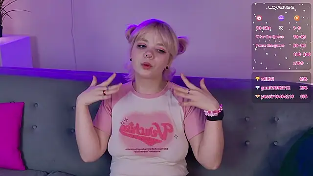 Waifu_Ketrin 现场XXX聊天