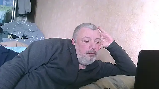 Онлайн чат XXX Art_Ass