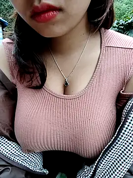 Rubyy_Nk élő XXX-chatje