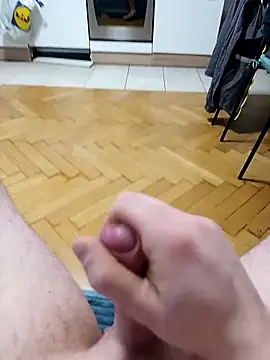 Loneguy111 Show in webcam