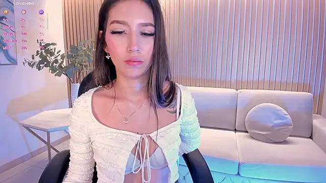 TaraLawrence Chat XXX live