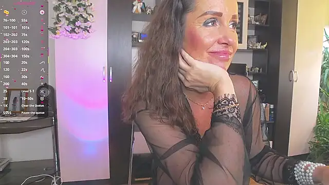 Онлайн чат XXX SheilaRyan