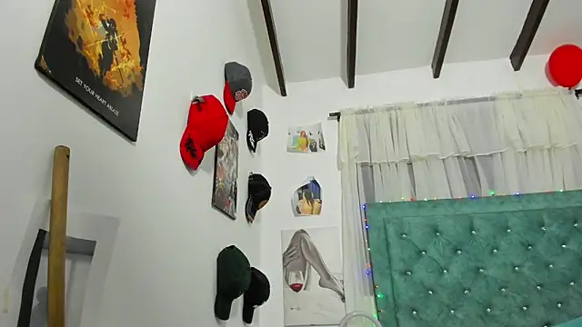 Rihanna_hotx Chat XXX in diretta