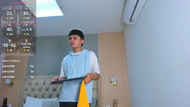 XXX chat uživo modela Maxii18_