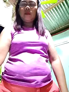 erma_joy Adlı Modelin Canlı XXX Sohbeti