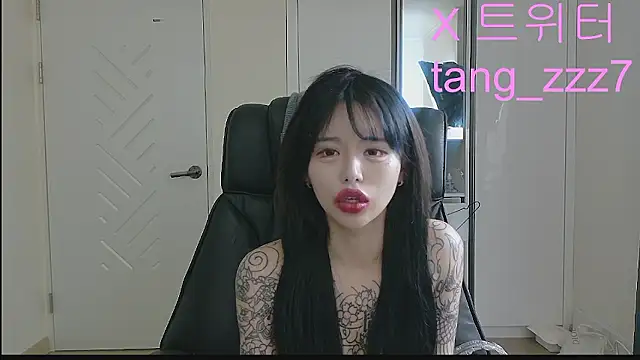 tangju7 Chat XXX in diretta