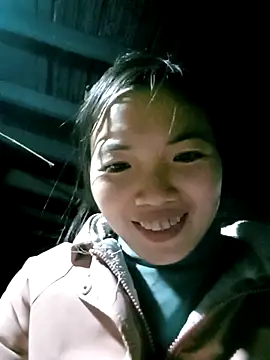 ngan-cute Chat XXX live