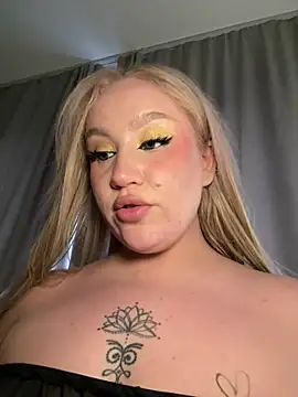 RollDolls élő XXX-chatje