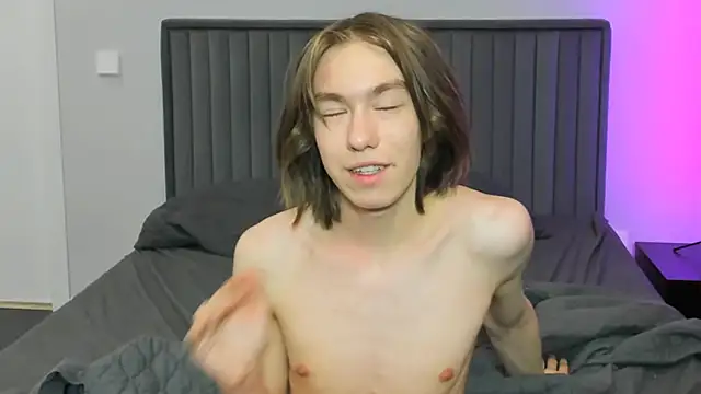 kr1sfemboy's Live XXX Chat