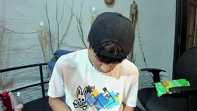 Czat XXX na żywo – isaac_grimm