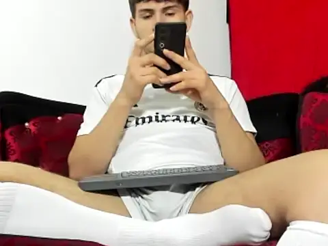 camilo_model Adlı Modelin Canlı XXX Sohbeti