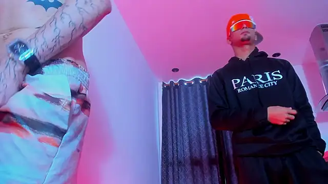 TheBatMansion Adlı Modelin Canlı XXX Sohbeti