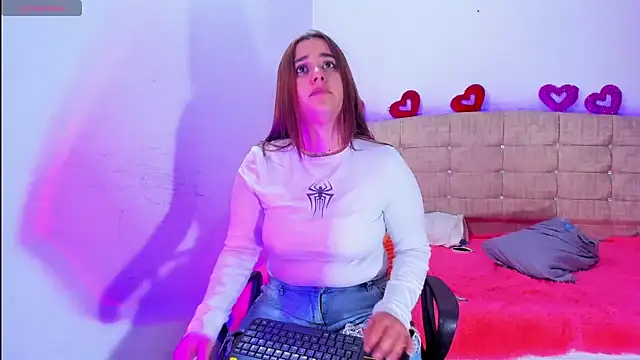 Catherine_summer1 Adlı Modelin Canlı XXX Sohbeti