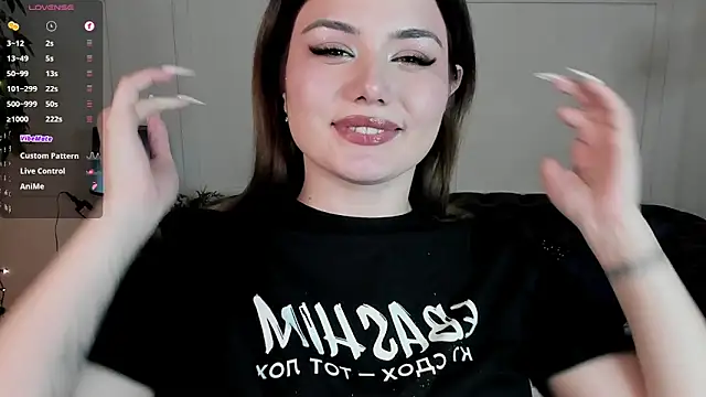 Dark_Moni live XXX chat