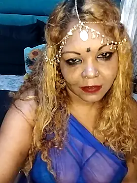 Chat XXX en directo de hemilynthomas2467