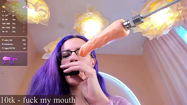 AuraLaunni's Live XXX Chat