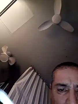 bimexpoexist Adlı Modelin Canlı XXX Sohbeti